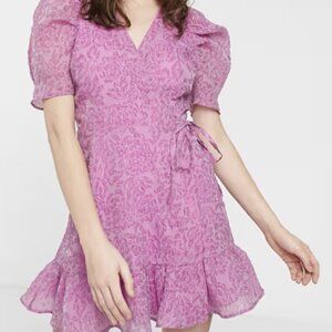 NWT Los Angeles Atelier Bold Shoulder Wrap Mini Dress in Violet, size 8
